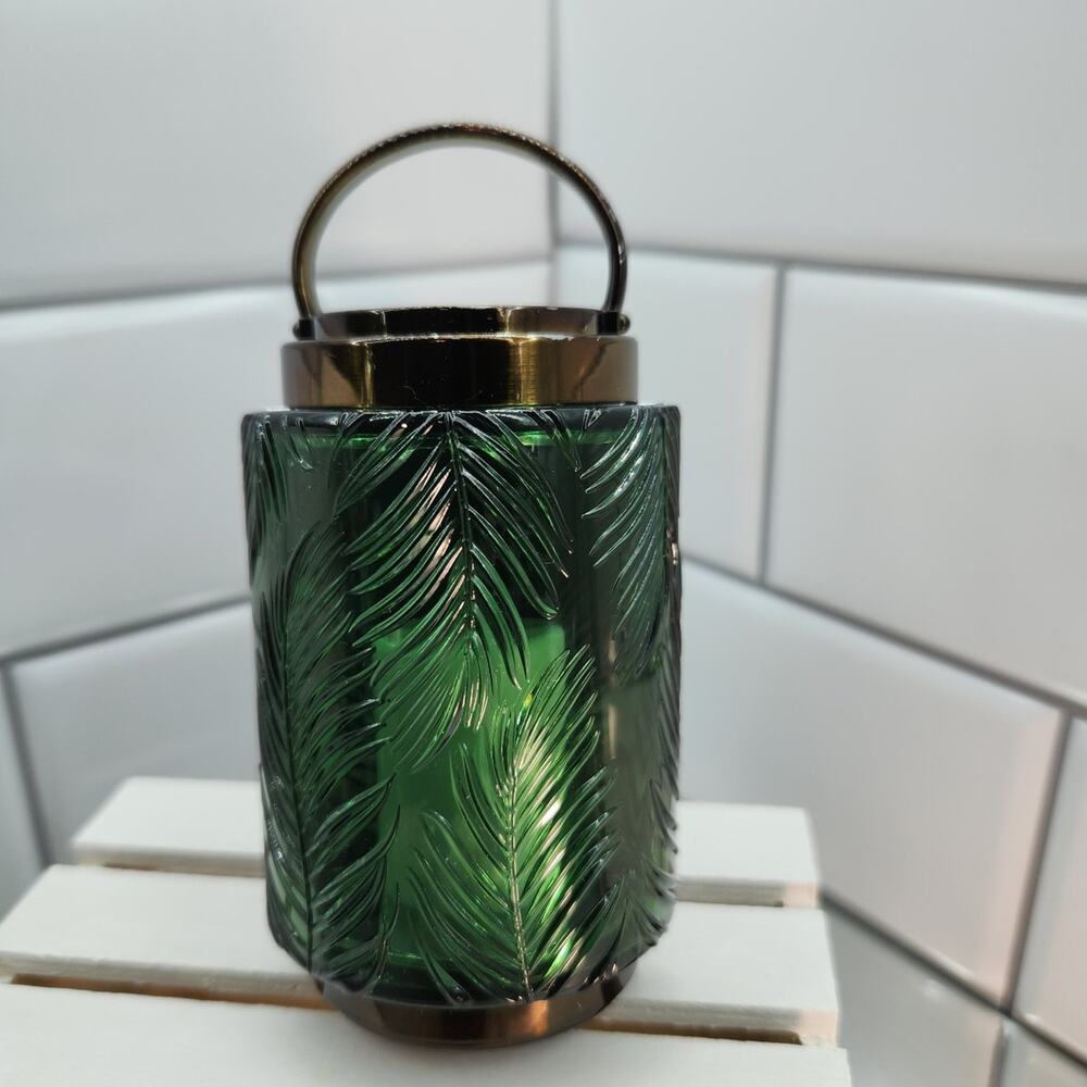 New Tropical Lantern Wallflower